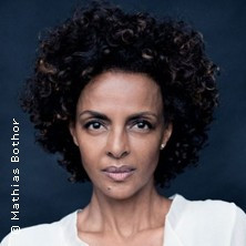 Dennenesch Zoudé liest Josephine Baker