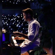Storytelling Piano - Dennis Alexander Volk