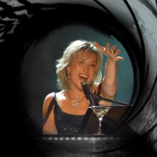 ©Lady BOND 2025 keyvisual piano gunbarell